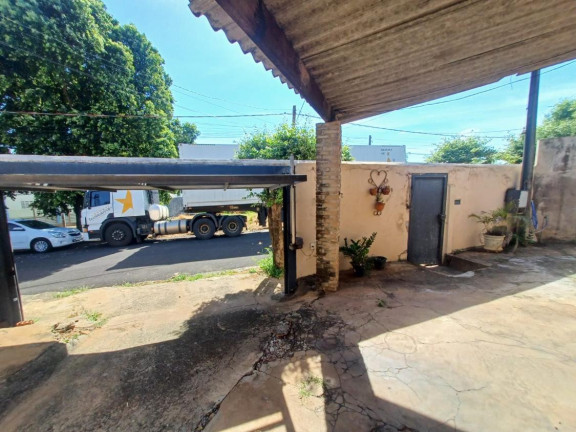 Imagem Casa com 4 Quartos à Venda, em Vila Azevedo - Lins Imagem Casa com 4 Quartos à Venda, em Vila Azevedo - Lins