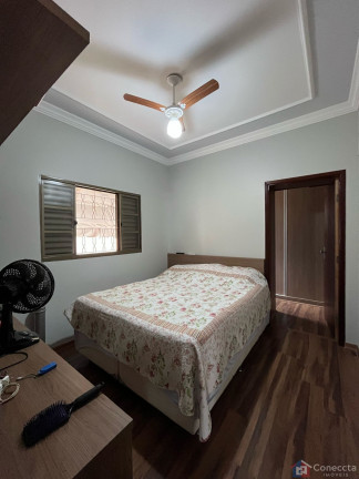 Imagem Casa com 3 Quartos à Venda, 190 m² em Alto Limoeiro - Patos De Minas