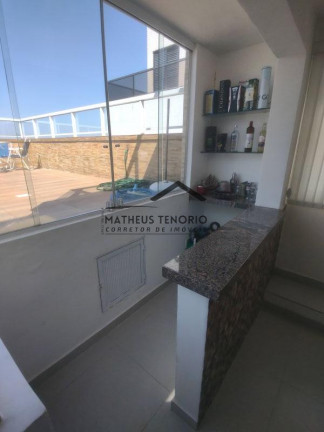 Imagem Cobertura com 3 Quartos à Venda, 280 m²