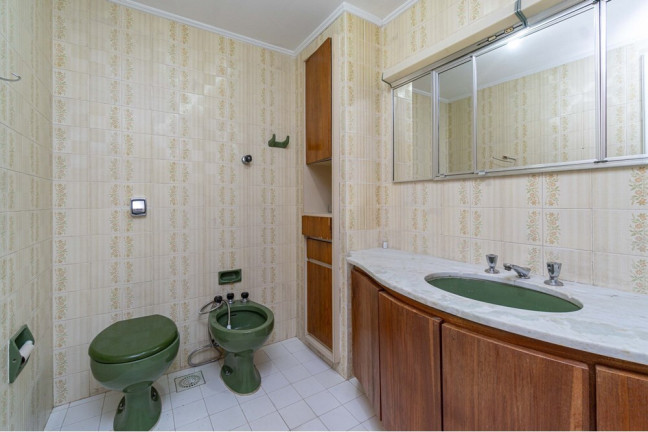 Imagem Apartamento com 3 Quartos à Venda, 125 m² em Menino Deus - Porto Alegre Imagem Apartamento com 3 Quartos à Venda, 125 m² em Menino Deus - Porto Alegre