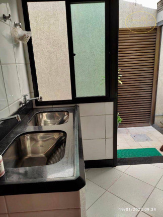 Casa de Condomínio com 6 Quartos à Venda, 315 m² em Fradinhos - Vitória