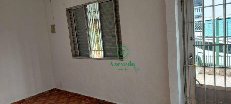 Imagem Casa com 3 Quartos à Venda, 247 m² em Vila Barros - Guarulhos Imagem Casa com 3 Quartos à Venda, 247 m² em Vila Barros - Guarulhos