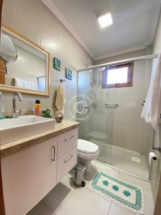 Imagem Casa com 3 Quartos à Venda, 132 m² em Camobi - Santa Maria Imagem Casa com 3 Quartos à Venda, 132 m² em Camobi - Santa Maria