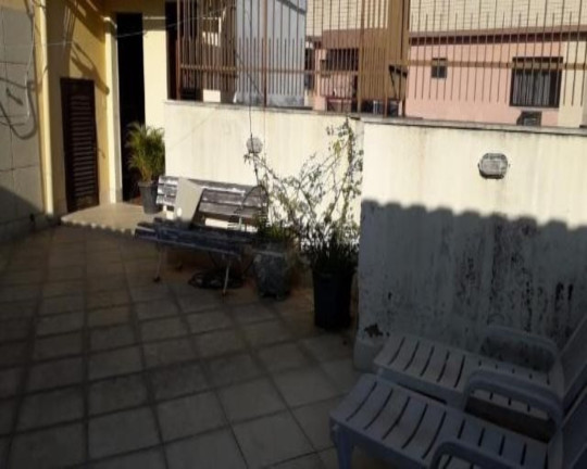 Imagem Imóvel com 4 Quartos à Venda, em Icaraí - Niterói Imagem Imóvel com 4 Quartos à Venda, em Icaraí - Niterói