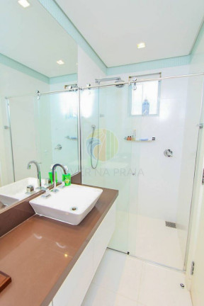 Imagem Apartamento com 3 Quartos à Venda,  em Centro - Balneário Camboriú