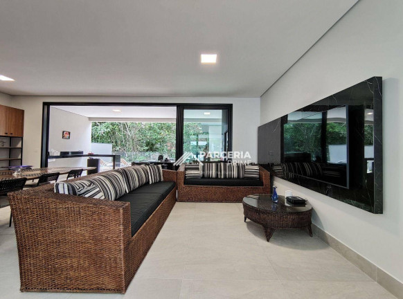 Imagem Casa com 5 Quartos à Venda, 281 m² em Riviera Módulo 24 - Bertioga Imagem Casa com 5 Quartos à Venda, 281 m² em Riviera Módulo 24 - Bertioga