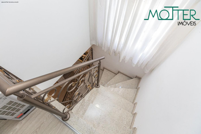 Imagem Casa com 3 Quartos à Venda, 88 m² em Santa Quitéria - Curitiba Imagem Casa com 3 Quartos à Venda, 88 m² em Santa Quitéria - Curitiba
