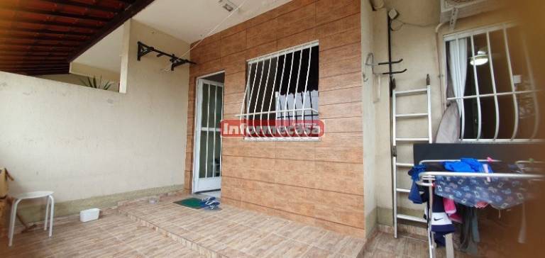 Casa com 2 Quartos à Venda, 40 m² em Kennedy - Nova Iguaçu