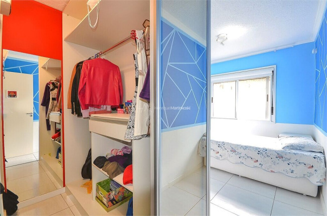 Imagem Casa com 4 Quartos à Venda, 307 m² em São Lourenço - Curitiba