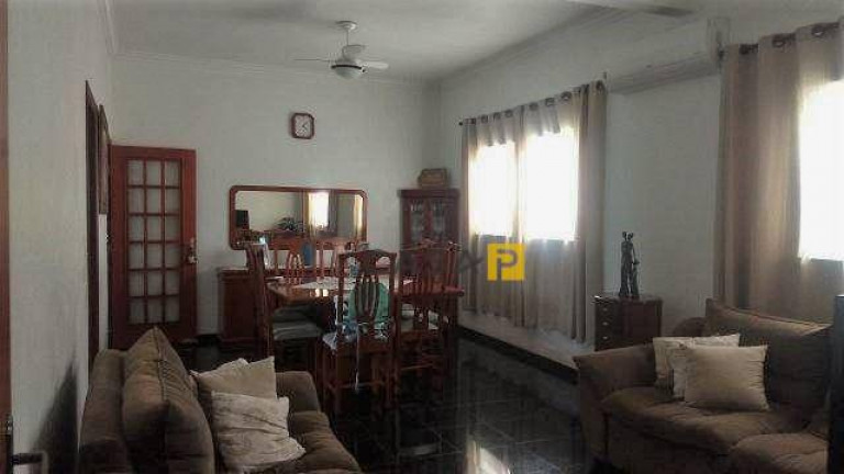 Imagem Casa com 3 Quartos à Venda, 220 m² em Residencial Furlan - Santa Bárbara D'oeste Imagem Casa com 3 Quartos à Venda, 220 m² em Residencial Furlan - Santa Bárbara D'oeste