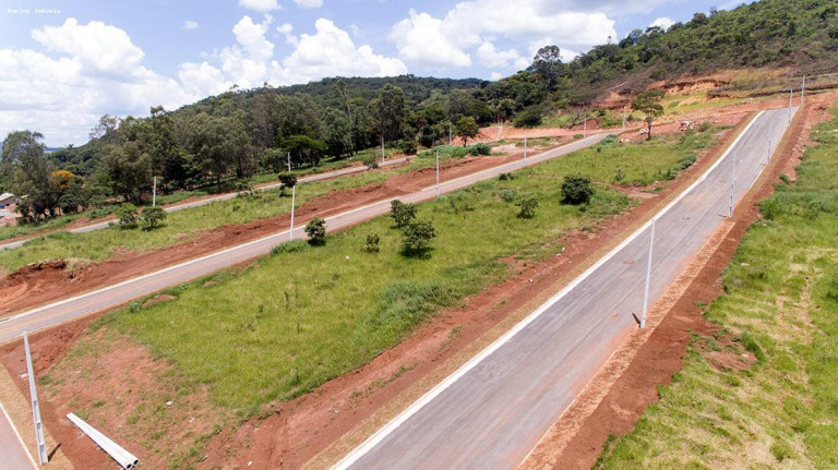Imagem Casa com 2 Quartos à Venda, 100 m² em Bandeirantes - Mateus Leme