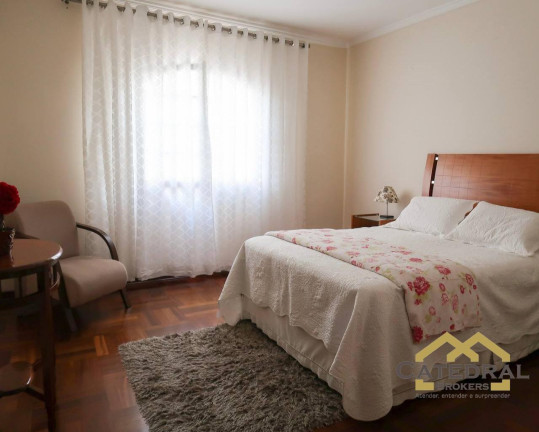 Imagem Casa com 4 Quartos para Alugar, 232 m² em Caxambu - Jundiaí Imagem Casa com 4 Quartos para Alugar, 232 m² em Caxambu - Jundiaí
