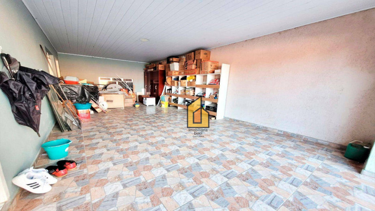 Imagem Casa com 3 Quartos à Venda, 238 m² em Porto Das Laranjeiras - Araucária Imagem Casa com 3 Quartos à Venda, 238 m² em Porto Das Laranjeiras - Araucária