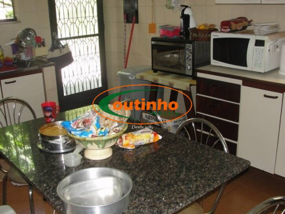 Imagem Casa com 3 Quartos à Venda, 199 m² em Tijuca - Rio De Janeiro Imagem Casa com 3 Quartos à Venda, 199 m² em Tijuca - Rio De Janeiro