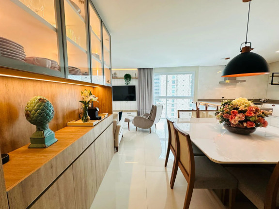 Imagem Apartamento com 3 Quartos à Venda, 126 m² em Centro - Balneário Camboriú