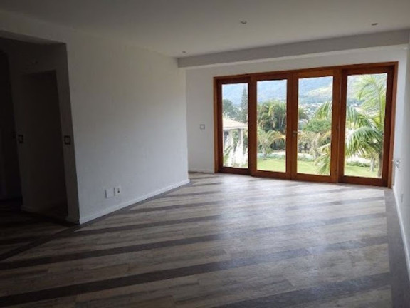 Imagem Casa com 2 Quartos à Venda, 589 m² em Vila Petrópolis - Atibaia