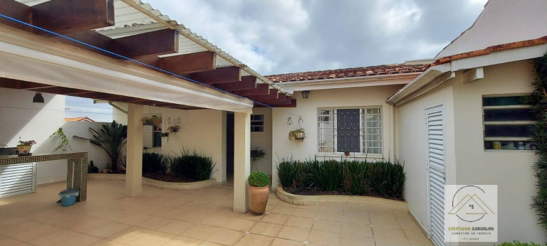 Imagem Casa com 2 Quartos à Venda, 213 m² em Vila Dos Netos - Atibaia Imagem Casa com 2 Quartos à Venda, 213 m² em Vila Dos Netos - Atibaia