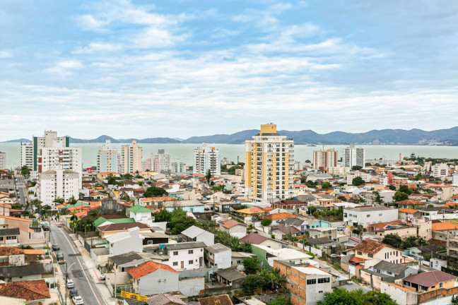 Imagem Apartamento com 2 Quartos à Venda, 67 m² Imagem Apartamento com 2 Quartos à Venda, 67 m²