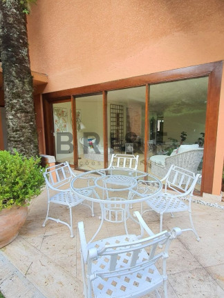 Imagem Casa com 6 Quartos à Venda, 5.000 m² em Recanto Araucária - Campos Do Jordão