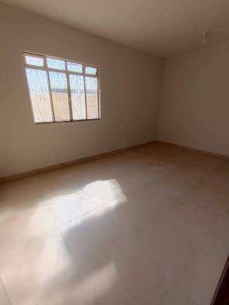 Imagem Casa com 3 Quartos à Venda, 200 m² em Maracanã - Anápolis