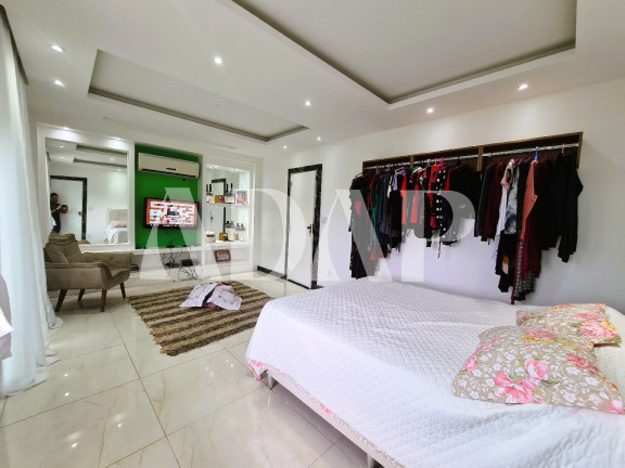 Imagem Casa com 4 Quartos à Venda, 450 m² em Vargem Pequena - Rio De Janeiro Imagem Casa com 4 Quartos à Venda, 450 m² em Vargem Pequena - Rio De Janeiro