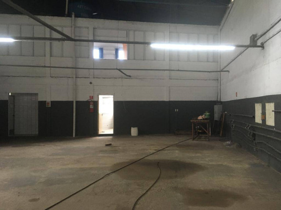 Foto do imóvel Galpão à Venda, 800 m² em Jardim Rebelato - Cotia