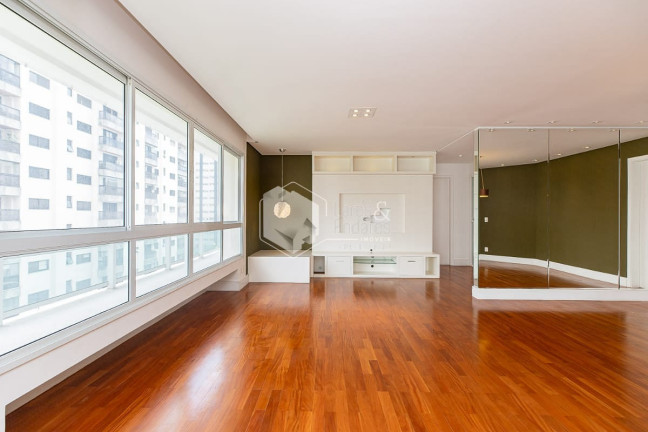 Imagem Apartamento com 3 Quartos à Venda, 158 m² em Moema - São Paulo Imagem Apartamento com 3 Quartos à Venda, 158 m² em Moema - São Paulo