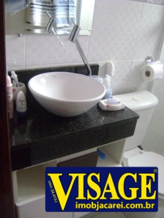 Imagem Casa de Condomínio com 2 Quartos à Venda,  em Jd. Colonia - Jacareí