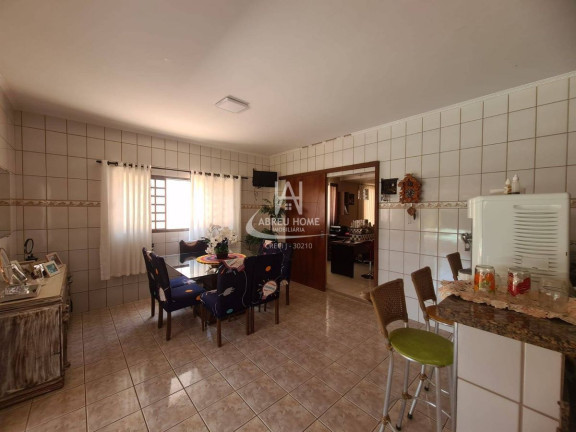 Imagem Casa com 4 Quartos à Venda, Imagem Casa com 4 Quartos à Venda,