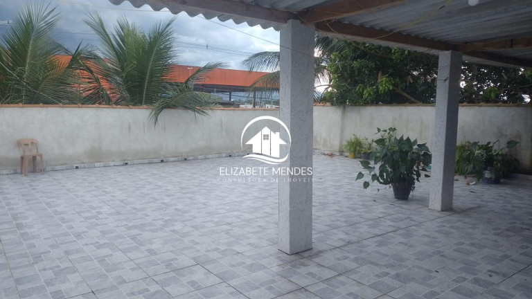Imagem Casa com 3 Quartos à Venda, 200 m² em Caraguatatuba - Caraguatatuba Imagem Casa com 3 Quartos à Venda, 200 m² em Caraguatatuba - Caraguatatuba