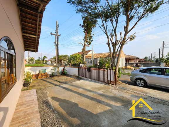 Imagem Casa com 5 Quartos à Venda, 239 m² em Costeira - Balneário Barra Do Sul Imagem Casa com 5 Quartos à Venda, 239 m² em Costeira - Balneário Barra Do Sul