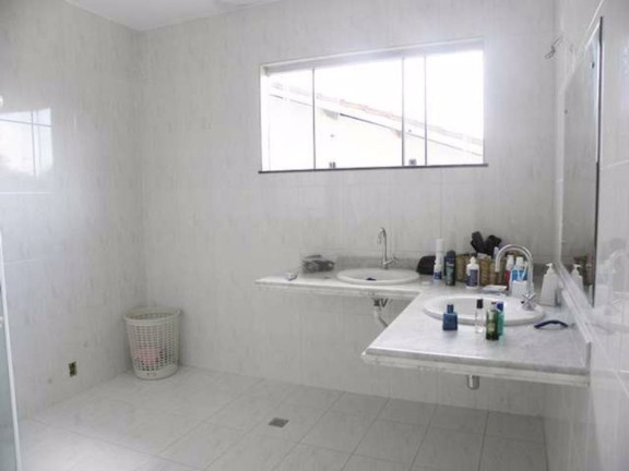 Imagem Casa com 4 Quartos à Venda, 380 m² em Buraquinho - Lauro De Freitas Imagem Casa com 4 Quartos à Venda, 380 m² em Buraquinho - Lauro De Freitas