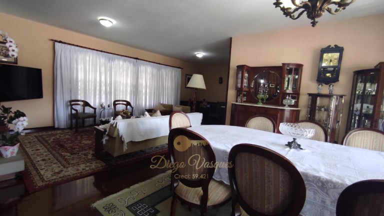 Imagem Casa com 6 Quartos à Venda, 700 m² em Tijuca - Teresópolis