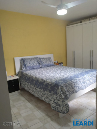 Imagem Casa com 3 Quartos à Venda, 182 m² em Vila Scarpelli - Santo André Imagem Casa com 3 Quartos à Venda, 182 m² em Vila Scarpelli - Santo André
