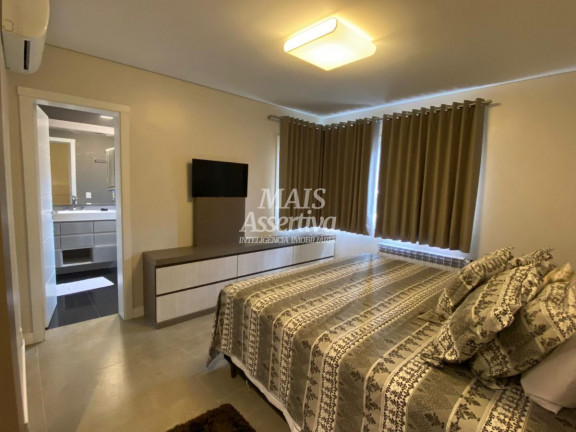 Imagem Casa com 4 Quartos à Venda, 400 m² em Centro - Canela Imagem Casa com 4 Quartos à Venda, 400 m² em Centro - Canela