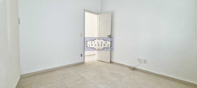 Imagem Apartamento com 3 Quartos à Venda, 90 m² em Copacabana - Rio De Janeiro Imagem Apartamento com 3 Quartos à Venda, 90 m² em Copacabana - Rio De Janeiro