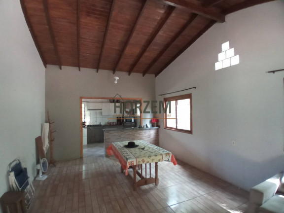 Imagem Chácara com 2 Quartos à Venda, 25.000 m² em Santo Onofre - Viamão