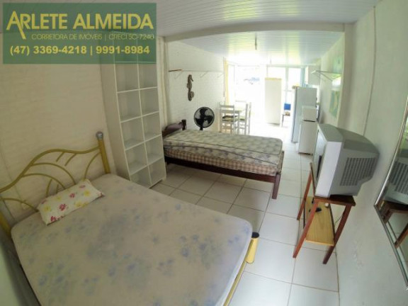 Imagem Casa com 7 Quartos à Venda, 959 m² em Centro - Porto Belo Imagem Casa com 7 Quartos à Venda, 959 m² em Centro - Porto Belo