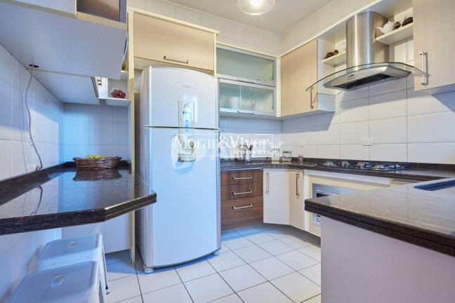 Imagem Casa com 3 Quartos à Venda, 170 m² em Lindóia - Curitiba