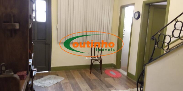 Imagem Casa com 5 Quartos à Venda, 795 m² em Grajaú - Rio De Janeiro Imagem Casa com 5 Quartos à Venda, 795 m² em Grajaú - Rio De Janeiro