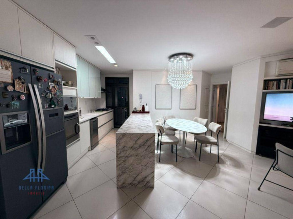 Imagem Apartamento com 4 Quartos à Venda, 131 m² em Centro - Florianópolis Imagem Apartamento com 4 Quartos à Venda, 131 m² em Centro - Florianópolis