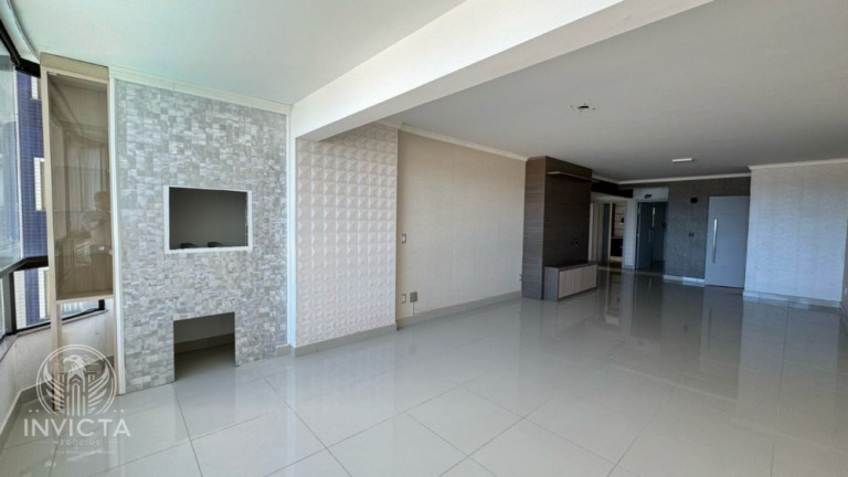 Imagem Apartamento com 4 Quartos à Venda, 241 m² em Centro - Balneário Camboriú Imagem Apartamento com 4 Quartos à Venda, 241 m² em Centro - Balneário Camboriú