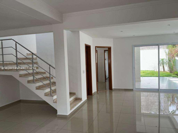 Imagem Casa à Venda, em Moinho Velho - Cotia Imagem Casa à Venda, em Moinho Velho - Cotia