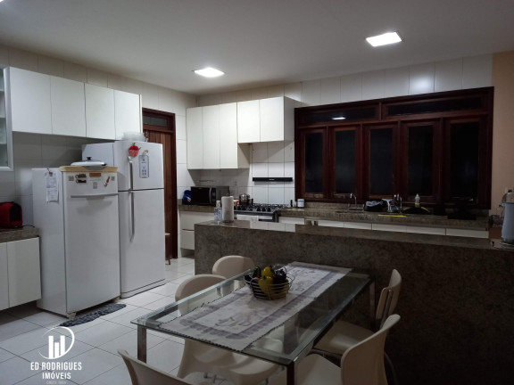 Imagem Casa com 4 Quartos à Venda, 255 m² em Jardim Petrópolis - Maceió Imagem Casa com 4 Quartos à Venda, 255 m² em Jardim Petrópolis - Maceió