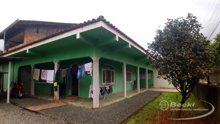 Imagem Casa com 3 Quartos à Venda, 195 m² em Aventureiro - Joinville