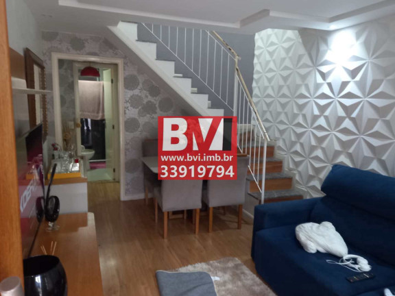 Imagem Casa com 2 Quartos à Venda, 65 m² em Vila Kosmos - Rio De Janeiro Imagem Casa com 2 Quartos à Venda, 65 m² em Vila Kosmos - Rio De Janeiro