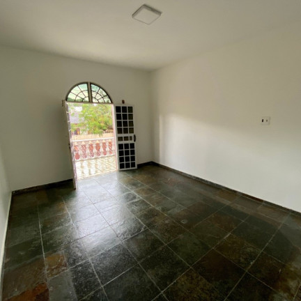 Imagem Casa com 5 Quartos para Alugar, 458 m² em Aleixo - Manaus