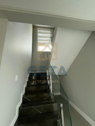Imagem Sobrado com 4 Quartos à Venda, 270 m² em Santa Regina  - Camboriú