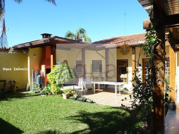 Imagem Casa com 5 Quartos à Venda, 420 m² em Centro - Peruíbe Imagem Casa com 5 Quartos à Venda, 420 m² em Centro - Peruíbe