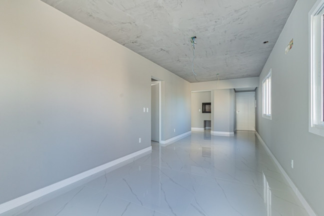 Imagem Imóvel com 2 Quartos à Venda, 83 m² em Petrópolis - Porto Alegre Imagem Imóvel com 2 Quartos à Venda, 83 m² em Petrópolis - Porto Alegre